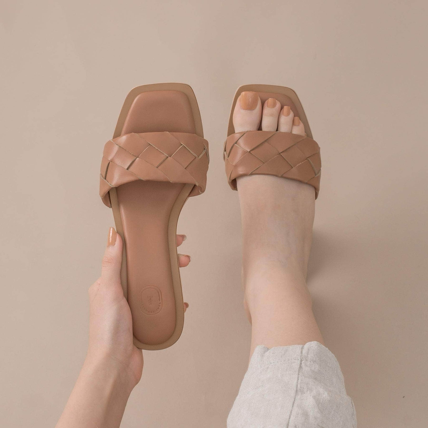 Yumi Kalki Palomino – Hue Yumi Kalki Palomino – Hue